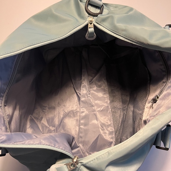 Weekender Duffle Bag - Picture 5 of 6